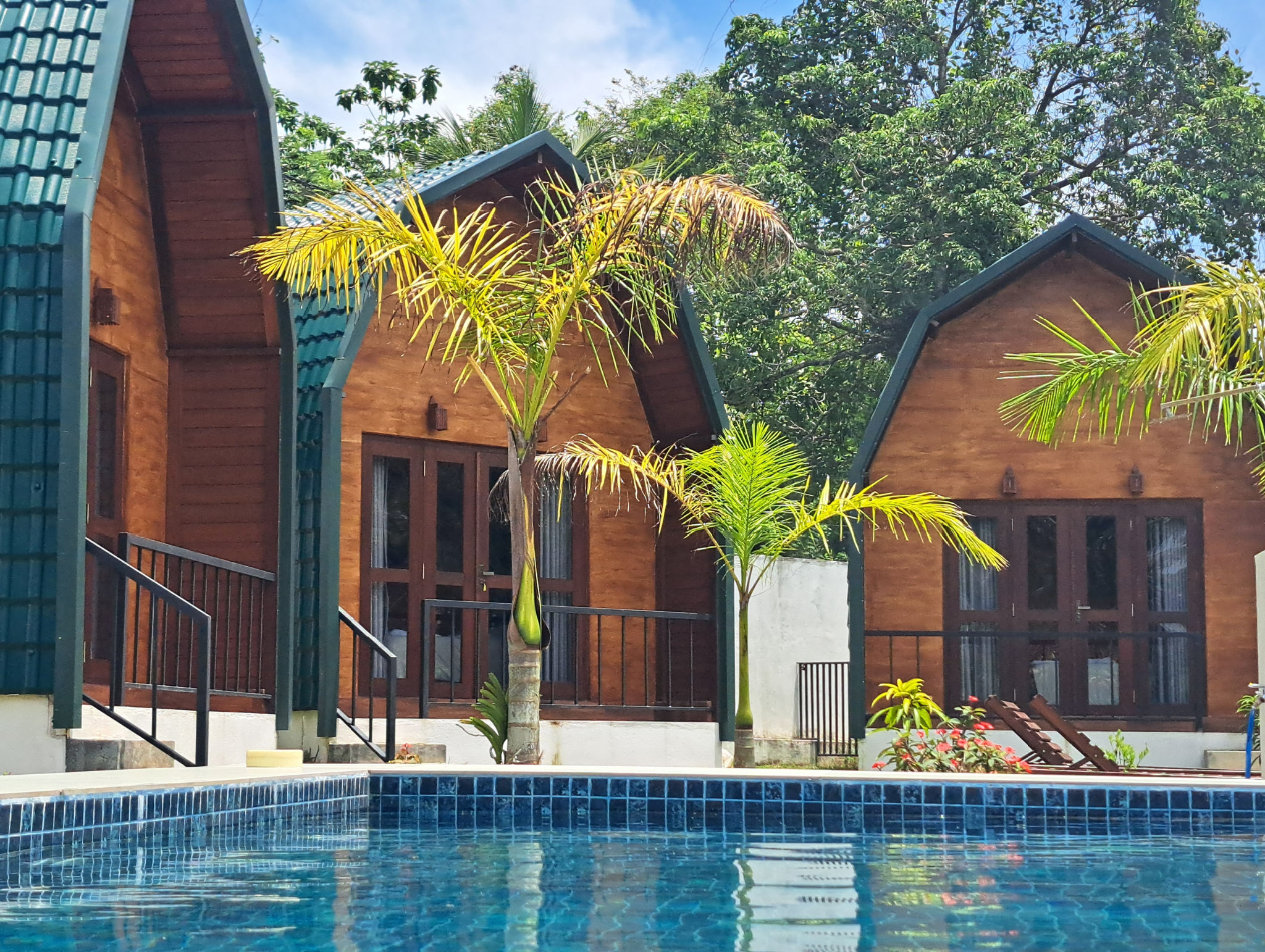 zwembad maggona boutique cottages